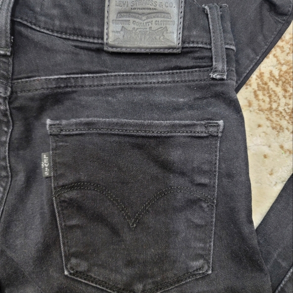 Levi's High Rise Super Skinny Jeans - Picture 4 of 4